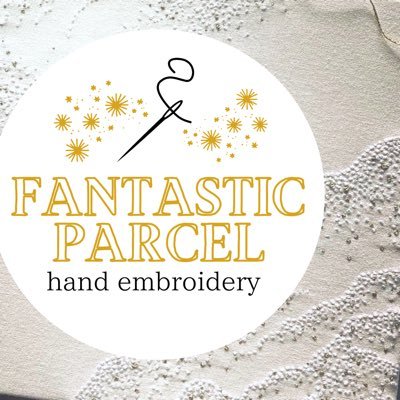 PARCEL(パーセル)と申します｜小さな刺繍枠の中に、煌めく糸とビーズで星空をちまちまと作っています｜【各サイト様にて星空刺繍レッスン開講中です（↓リンクよりどうぞ）】