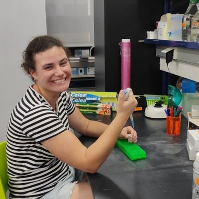 Biotechnologist🧬🧪
Plant molecular biology 🌱👩‍🔬
PhD student at @signalflowlab
Més de bata que de bota