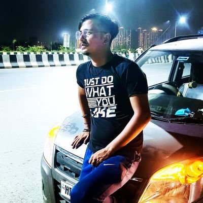 PuneetP80041251's profile picture. Traveller