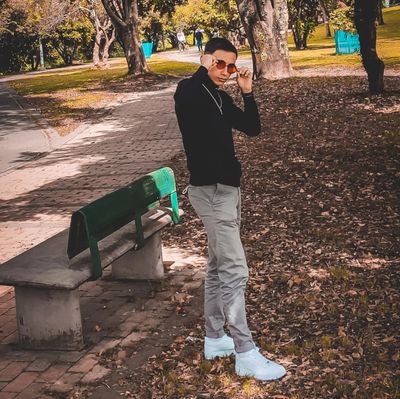 Xaviifranc's profile picture. Ingeniería multimedia 📚
Topógrafo 👨🏽‍🎓👷🏽‍♂️