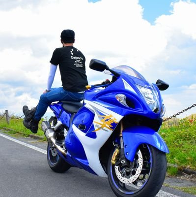 バイクと好きなこと(*´ω｀*)
 くだらない事とたまにバイクをtweetする垢です。
好きな投稿はRTしまくるので御容赦を。
〈 Instagram〉https://t.co/kJrJiitLBF