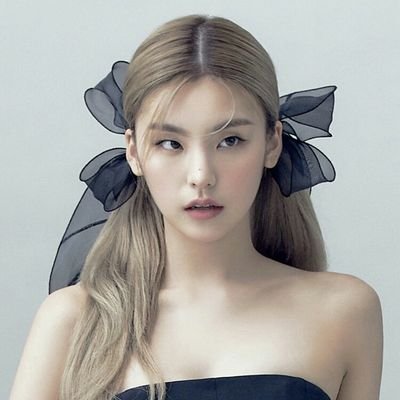 foryejddeong's profile picture. 🍀🍀