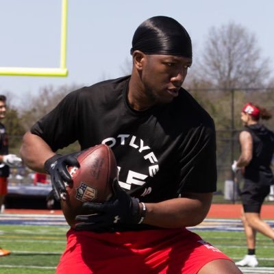WR @ East Stroudsburg University | Be Comfortable Being Uncomfortable | DEUT 31:8🙏🏾