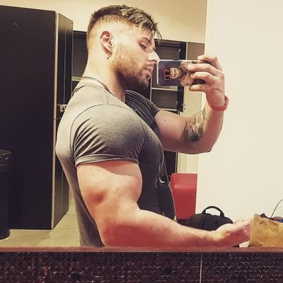 omarpadron_8692's profile picture. It's only after we've lost everything that we're free to do anything

-Chuck Palahniuk