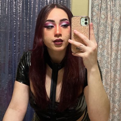 BLM | she/her | enjoying everything the universe has to offer me |☉♉️ ☾ ♌️ ↑ ♏️ | UTRGV ‘23 B.S. Psychology