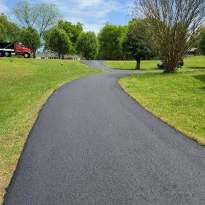 Mid State Contractors has been specializing in the installment of drive ways and parking lots for 40 years with hot mix asphalt and road millings. 614-506-2423