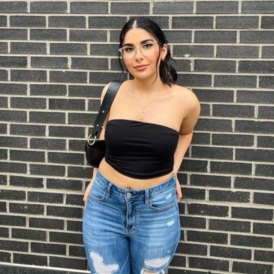 Amelia_Noel_'s profile picture. MSU ALUM💚 | ZΣΧ 🍑