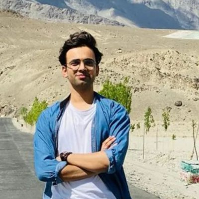 ⭐ Tech Entrepreneur
✨ Carpe Diem
❤️ Travel, Work, Solitude
💼 Founder https://t.co/P2yE4kbVXR
🔺 Cofounder @deltadroplet