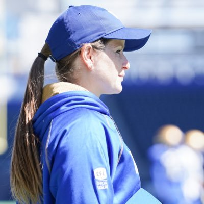 Receivers’ Coach🏈 at McMaster University | CFL’s WIF Program with Winnipeg Blue Bombers 💙💣 | Team Ontario🇨🇦 U18 Women’s Coach