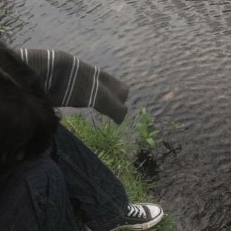 ⾕        .  .  .