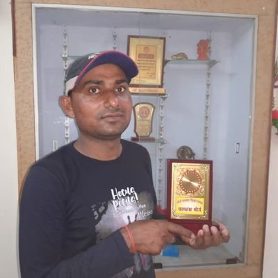 Writer/actor/Shayar/Geetkaar/Sahityakaar