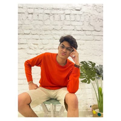 g_o_o_f_f_y's profile picture. Architect | Musician | Chess Nerd | Sarcastically Sweet