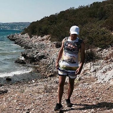 yolverenadam's profile picture. What can I fuck up today? - Humans