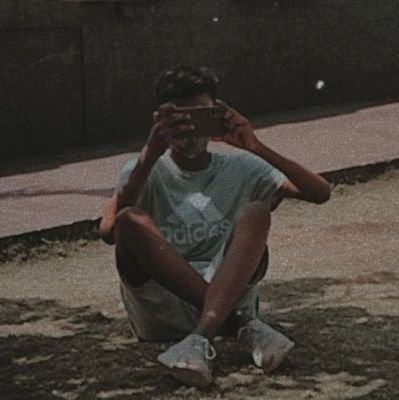 HariSan67003925's profile picture. 15teen