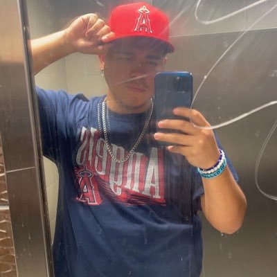 maxh108's profile picture. L💋✨