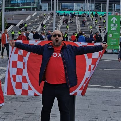 PaoloWilson's profile picture. My eyes, the goggles do nothing