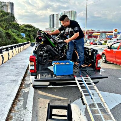 dietcokebrrr's profile picture. ig - dietcokebrrr  https://t.co/FfPoueKxhm