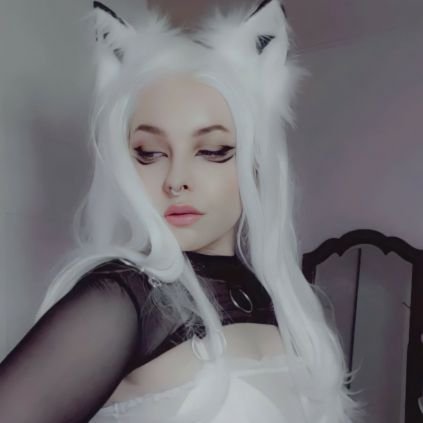 🙞 Just a filthy 𝔠𝔞𝔰𝔲𝔞𝔩 🙟
🔞 NSFW Art & Photography
🌈 Pansexual
👣 EU 37 UK 4.5 US 5.5
👀 FREE to join https://t.co/tMQtVu5i3z