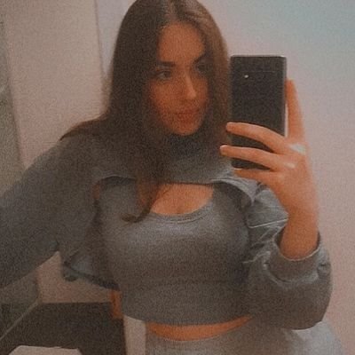 einePatricia's profile picture. Patricia
- 20 Jahre alt
- Österreich