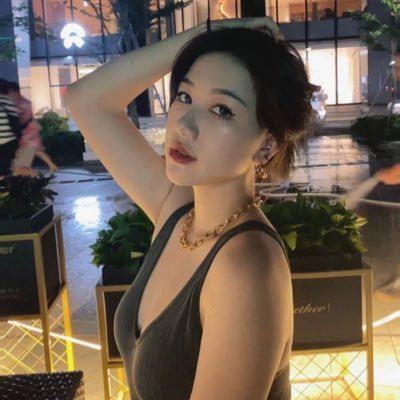 LiuSiya0214's profile picture. Hello, everyone, I want to make more friends.