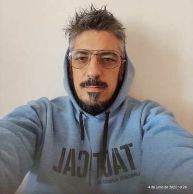 __Ivanco's profile picture. No hay felicidad sin solidaridad ni construcción colectiva. @conduciendoCAC. Puentes Rehabilitación Neurológica. Todo Rojo🔴