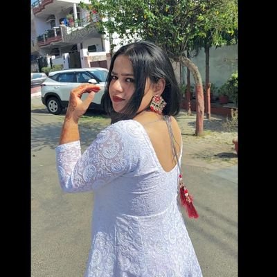 Blissful🥀colourful mind🌈..Animal lover♥️.. Your mistake do not define you✨
lost soul🌹I got love for the places that raise me even tho times get a lil crazy💫