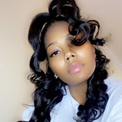 ‘ women with goals taste better 🥵💪🏾💕 DJ’s world 🌎 I’m just living in it 👩👦💙...👩🏽⚕️ loading ...