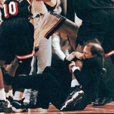 Vickfritz33's profile picture. 