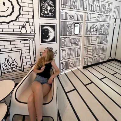 marissarae_12's profile picture. 