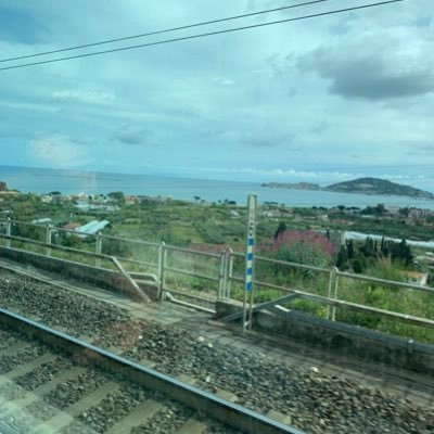 MLustrati's profile picture. Ma