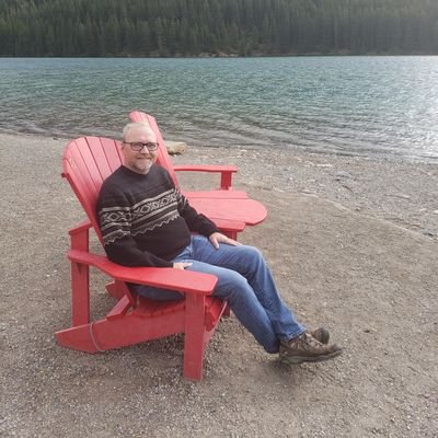 Canadian, Albertan, Husband, Father, Registered Nurse, UNA Local 301 Executive, Fighting for equality for all, Doesn't understand conservatives, Loves golfing