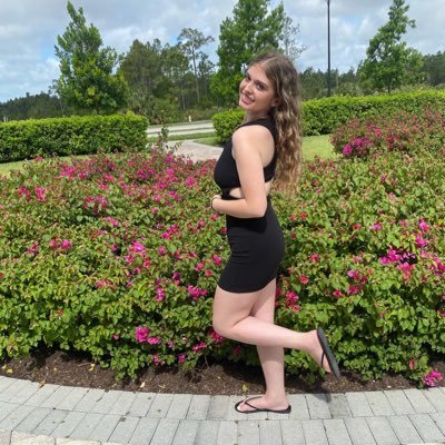 Charlotte_0730's profile picture. 17💞