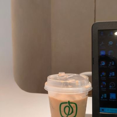 Lylalail1's profile picture. find the happiness