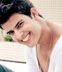 Participante do programa Colírios Capricho/MTV 2011, aquariano, 18 anos e dono do @MusicasCitou:____________CONTATO PROFISSIONAL: Contatoisaac@hotmail.com