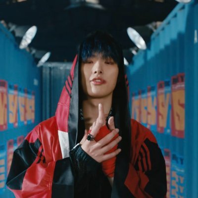 Jasmin, 25, Bi, German, Stan account for Ateez
Main: @jasmin_nanami