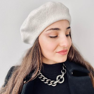 Lisa46548's profile picture. I like reading book. Environmental issue, Swimming, Reading Books, Searching in Web…