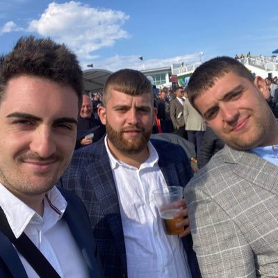 Massive horse racing fan big supporter of John gosden and flat racing | Frankie dettori 👑| Man Utd fan🔴
