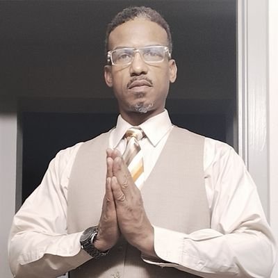 DerekKashmir's profile picture. My struggles