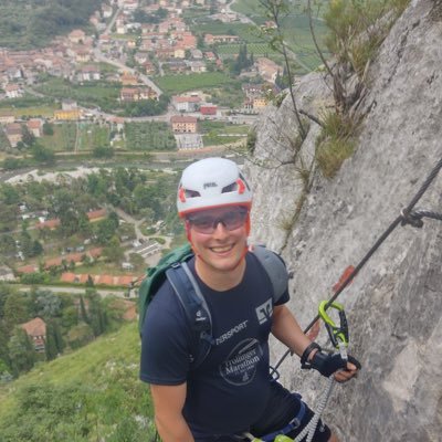 Christian_Reber's profile picture. Digitalisiert Bildung @Fujitsu_DE. Macht ab und an auch bisschen Sport.