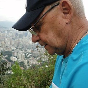 Soy Caraqueño. de Sarria. Muy activo, Creo en DIOS. soy demócrata TOTAL ,Jubilado del SSO, Pelando. idealista,la naturaleza,me inicie, en Junio del 2009.LIbert