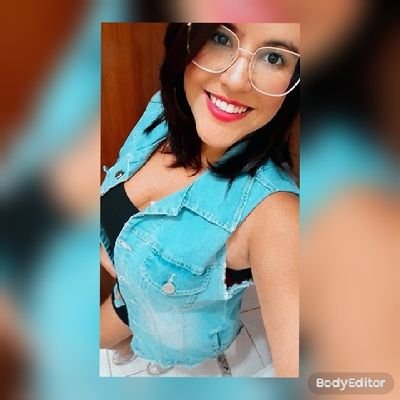 sahpinheiroh's profile picture. EU SOU AQUELA que é diferente daquelas;aquela que quando ama, ama intensamente, sem limites