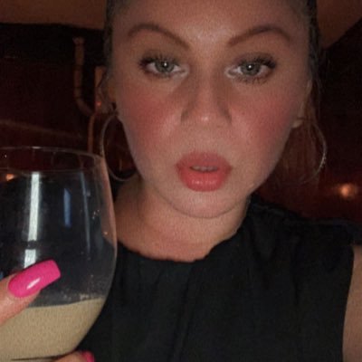 🇲🇽Mexicana de corazón
🇺🇸Americana por opcion Hablo español💃 Es mi vida nadie se meta!