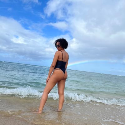 Focused_on_Jess's profile picture. Loving Life