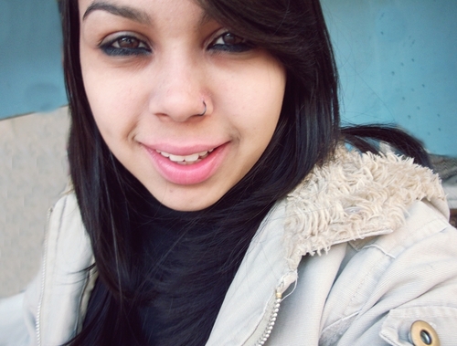 não sei forçar sorrisos para quem não me agrada, e tudo oque você me desejar .. em dobro pra você (:
