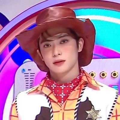 luvmomogi's profile picture. 𓍲 ⭐️🍮🧃❓