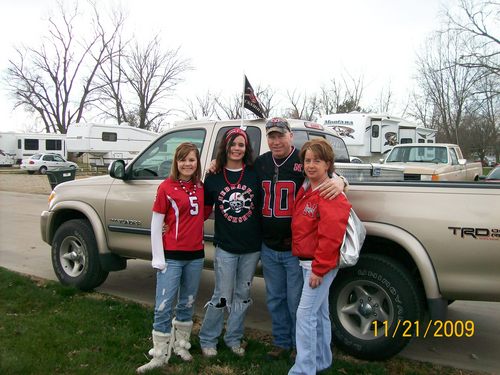 Great-Granny, Big Red fan, Chiefs fan, retired an loving it.