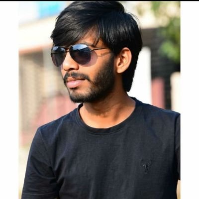 Yathin0's profile picture. 