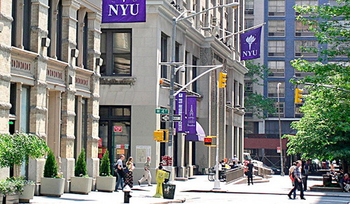 From: RIO DE JANEIRO, BRASIL - Cidade Maravilhosa! Fazendo MBA em NY @NYU_Stern - em uma das minhas aulas, estou participando de uma competição via twitter!