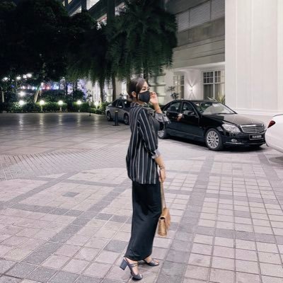 pieqabae's profile picture. 38000ft, sometimes.