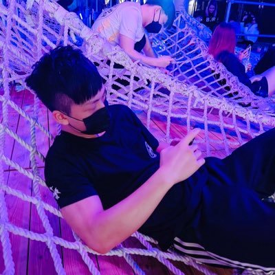 bnbexpcab63's profile picture. 1994 ♐️ 178/70 唱歌/喝酒/講幹話 ENFJ-A